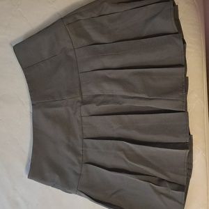 Women's medium gray pleated skirt from SHEIN